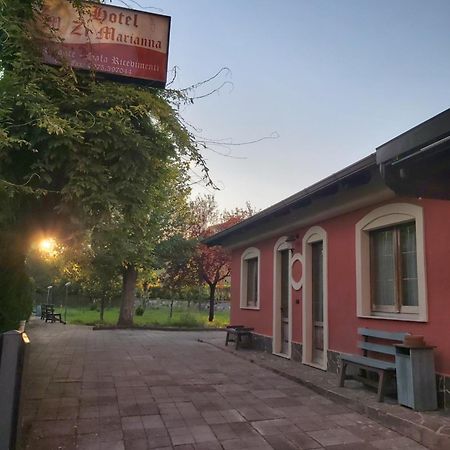 Hotel Zi Marianna Pertosa Luaran gambar