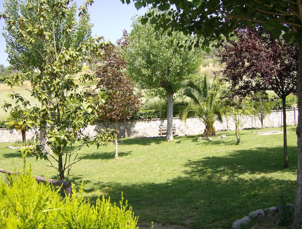 Hotel Zi Marianna Pertosa Luaran gambar