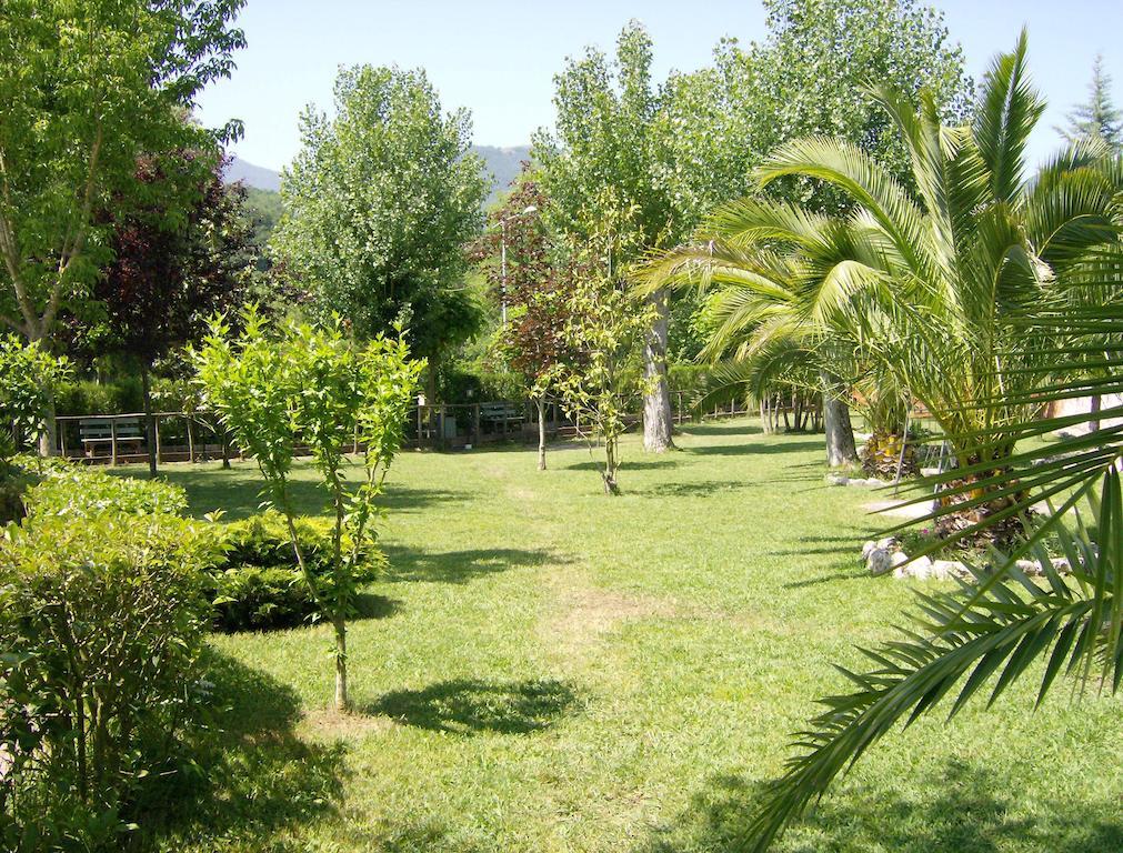 Hotel Zi Marianna Pertosa Luaran gambar