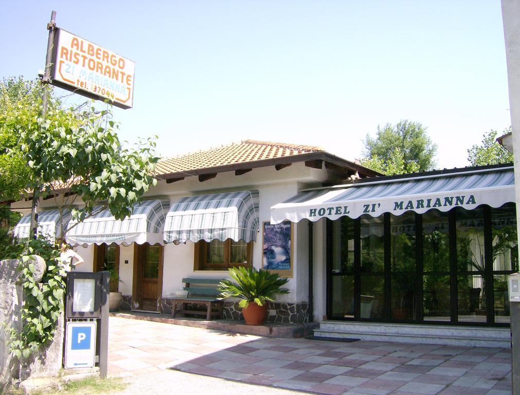 Hotel Zi Marianna Pertosa Luaran gambar
